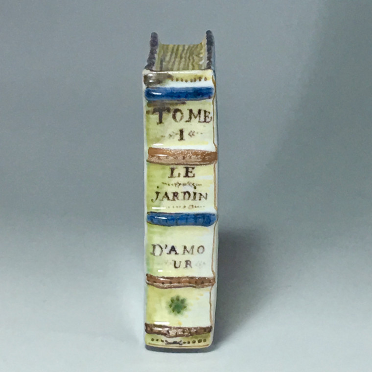 Roanne - Handwarmers tiled in book form - eighteenth century