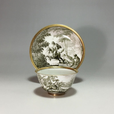 MEISSEN - Rare tasse à décor hausmaler en grisaille d'une scène de chasse - XVIIIe siècle - Vers 1730