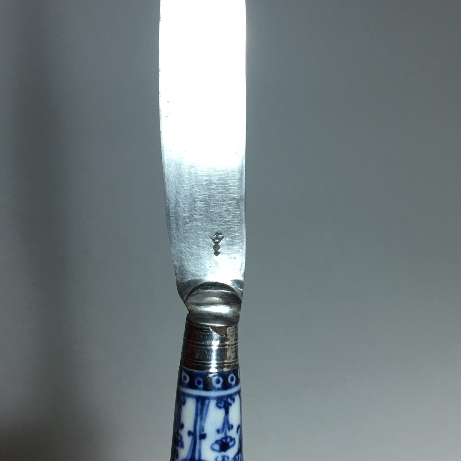 Couteau et fourchette en porcelaine tendre de Saint-Cloud - XVIIIe siècle