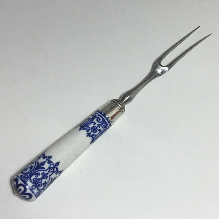 Paris or Saint-Cloud - fork with two teeth - eighteenth century - circa 1700-1720