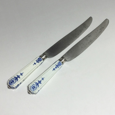 Chantilly - Pair of knives - eighteenth century - circa 1730-1740