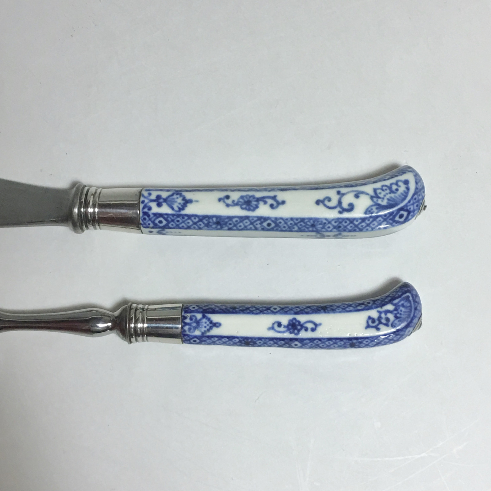 Saint-cloud - Knife and fork - eighteenth century  (1)