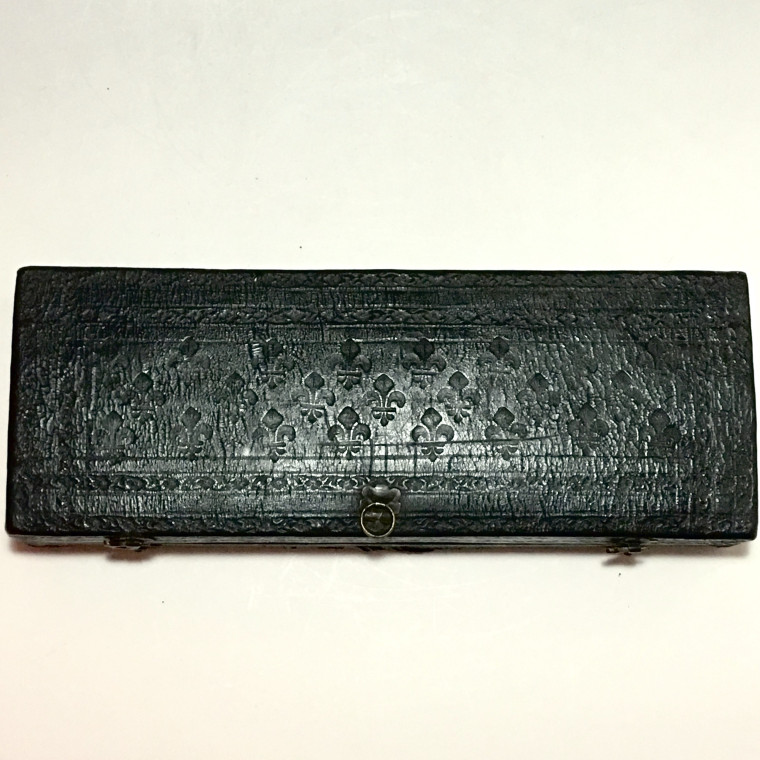 Saint-cloud – Coffret de six couteaux – XVIIIe siècle - vers 1710-1730