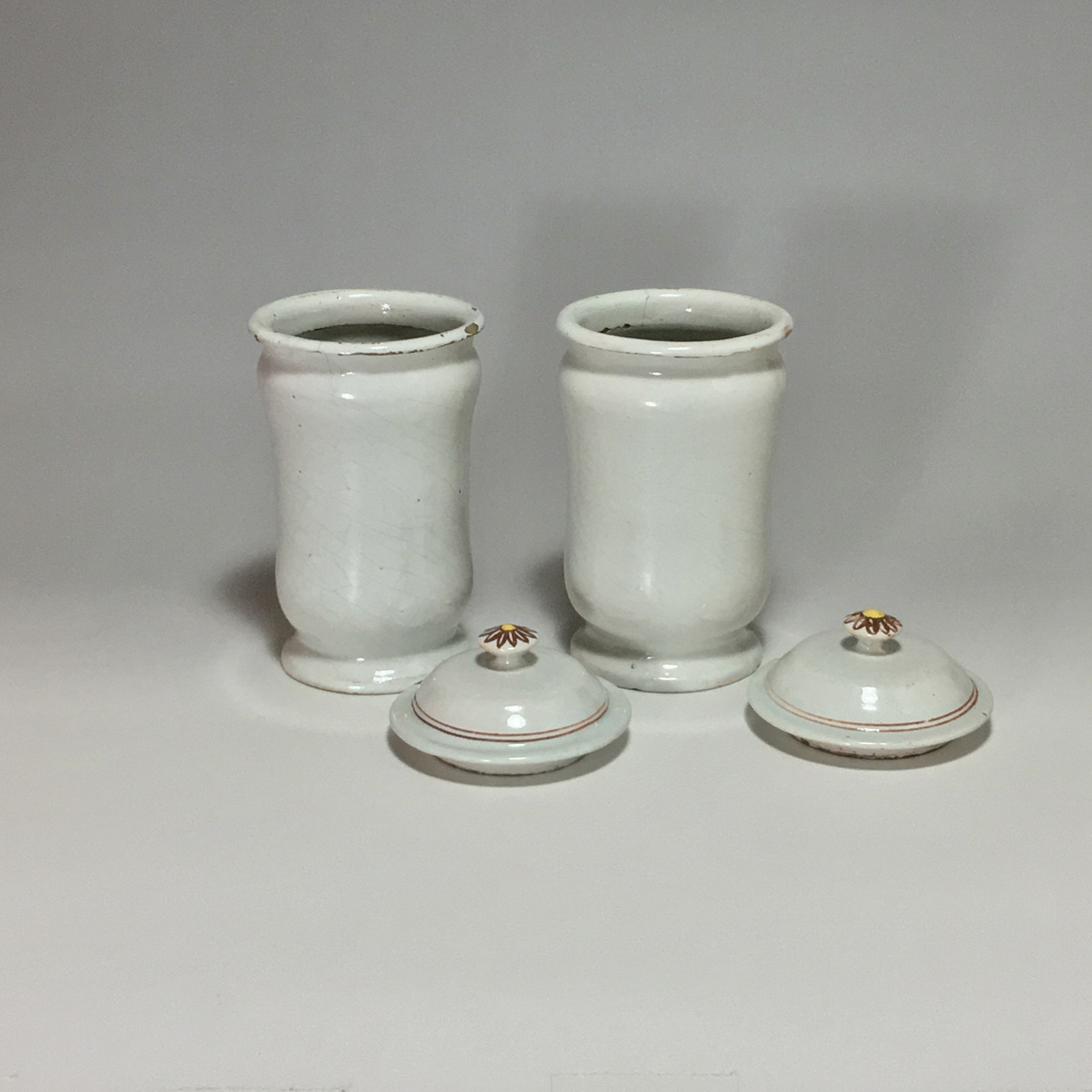 Rouen - Pair of small pharmacy jars - Eighteenth century
