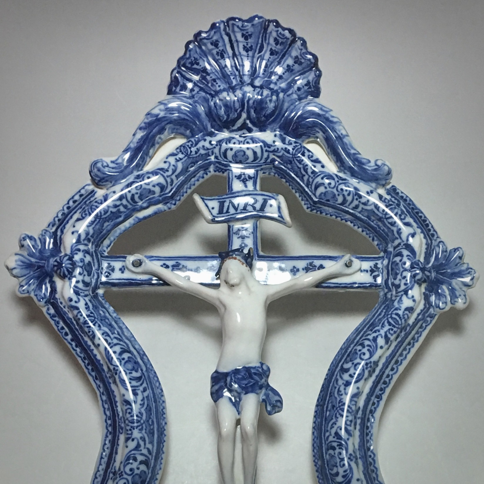 Marseille - Grand christ formant bénitier - XVIIIe siècle