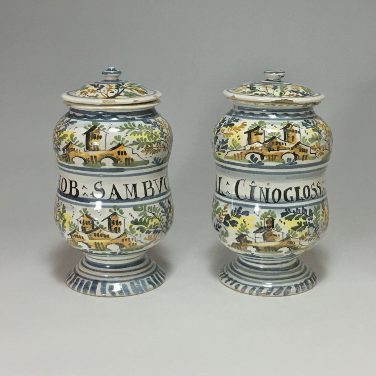 Pair of albarelli Pesaro faience - second half of the eighteenth century