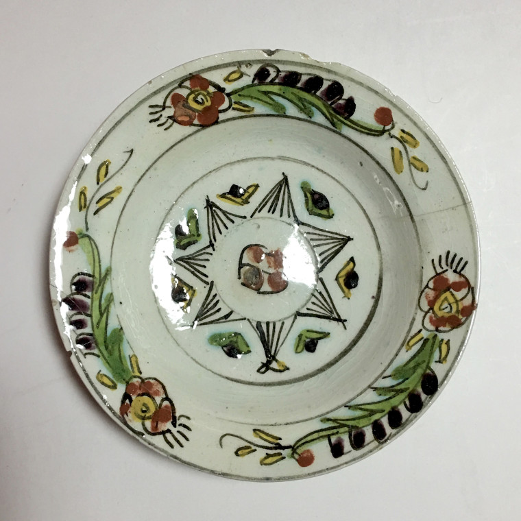 Quatre coupelles en céramique de Kütahya – Turquie ottomane - première moitié du 18ème siècle