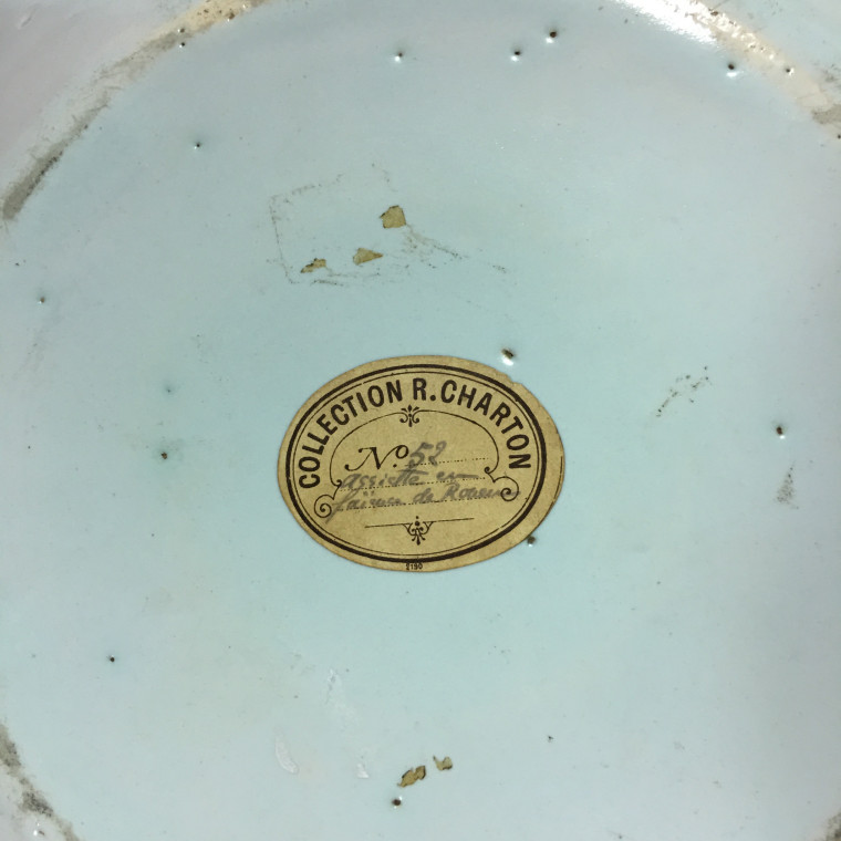 ROUEN - Assiette au panier fleuri - XVIIIe siècle