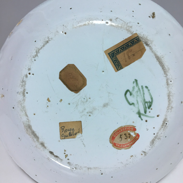 ROUEN - Assiette à la barrière fleurie - XVIIIe siècle