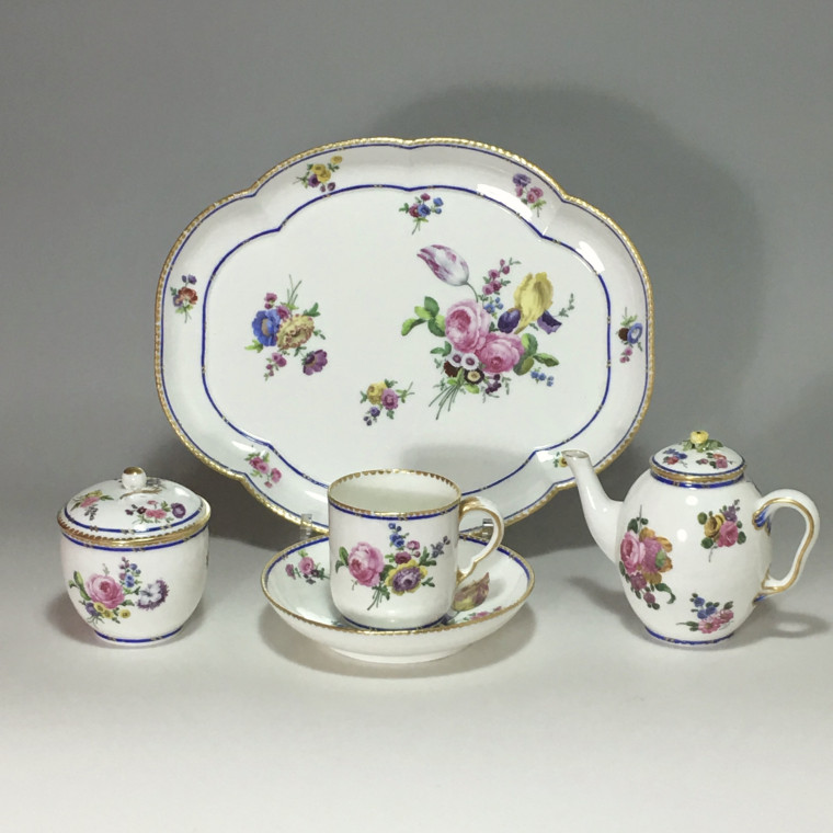 SÈVRES - Déjeuner (cabaret égoïste) in soft porcelain - eighteenth century