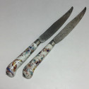 Saint-cloud  - Two knives with polychrome decoration - eighteenth century