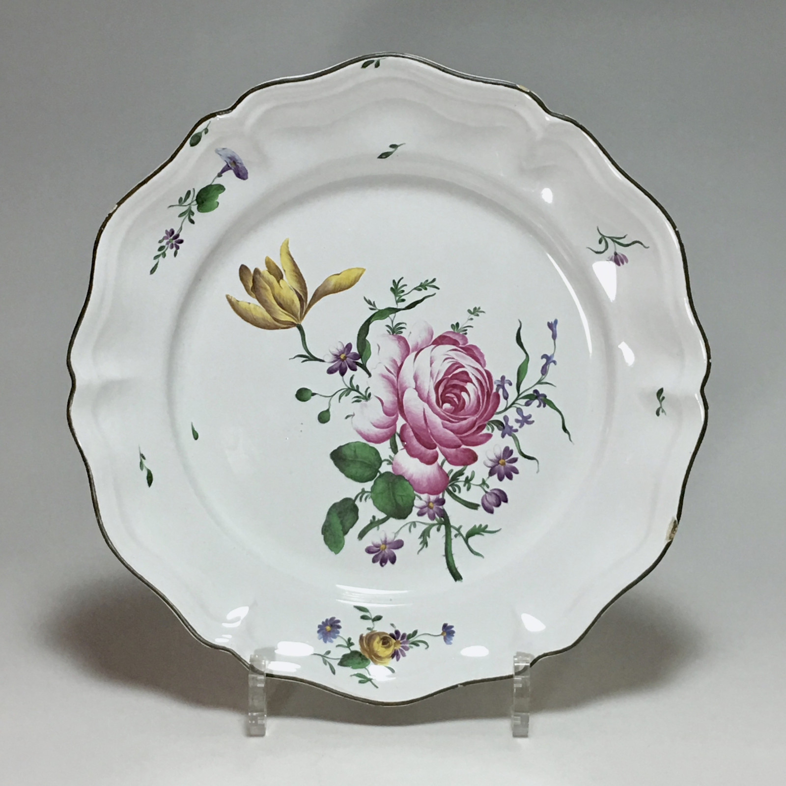 STRASBOURG - Joseph Hannong - Plate in fine quality - eighteenth century