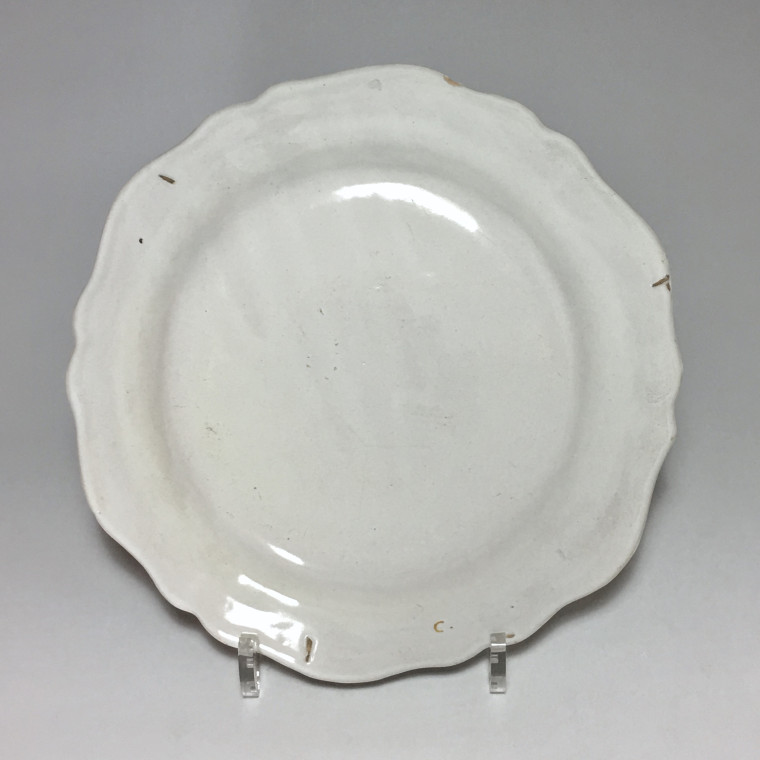 Marseille - Atelier de Fauchier - Assiette à décor d'armoiries - XVIIIe siècle