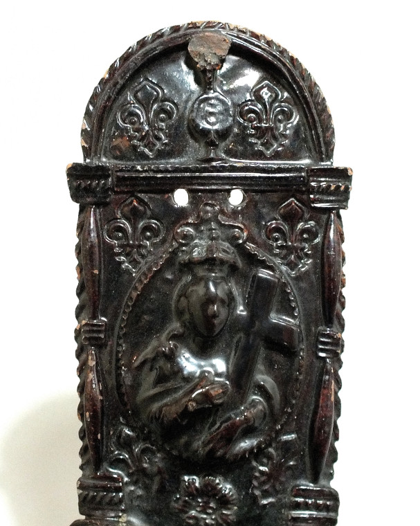 Important bénitier en terre vernissée - XVIIIe Siècle