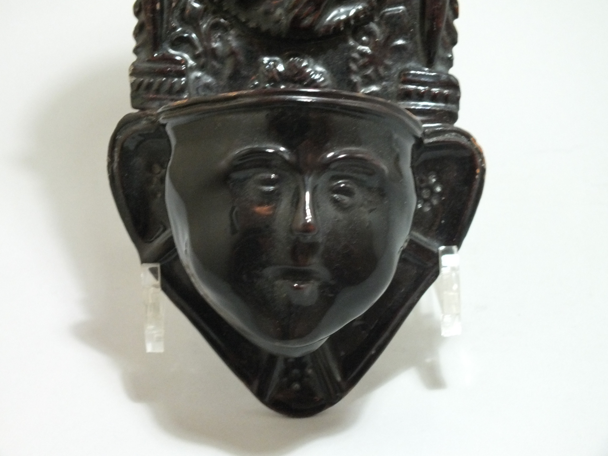 Important bénitier en terre vernissée - XVIIIe Siècle