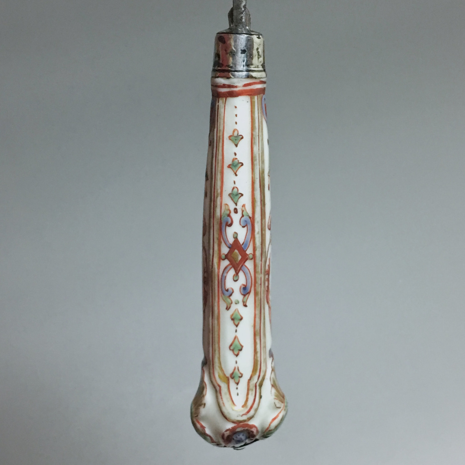 Porcelain knife from Vienna - Manufacture of Du Paquier - Eighteenth century