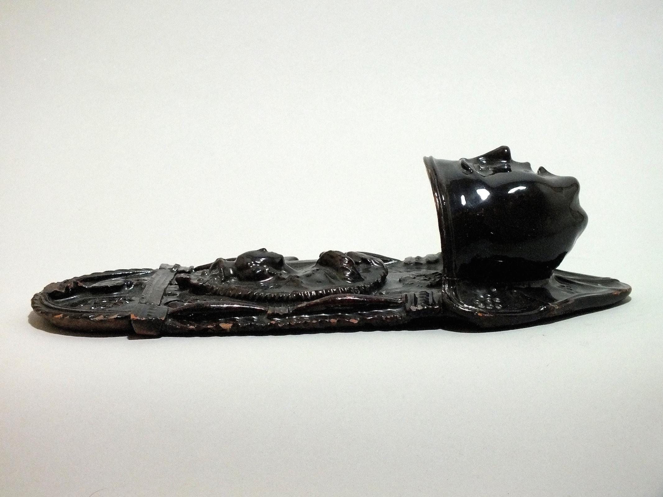 Important bénitier en terre vernissée - XVIIIe Siècle