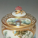 Sèvres - Pot à sucre Hébert en porcelaine tendre du XVIIIe siècle - vers 1770