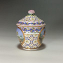 Pot à sucre Hébert en porcelaine tendre de Sèvres du XVIIIe siècle - 1766