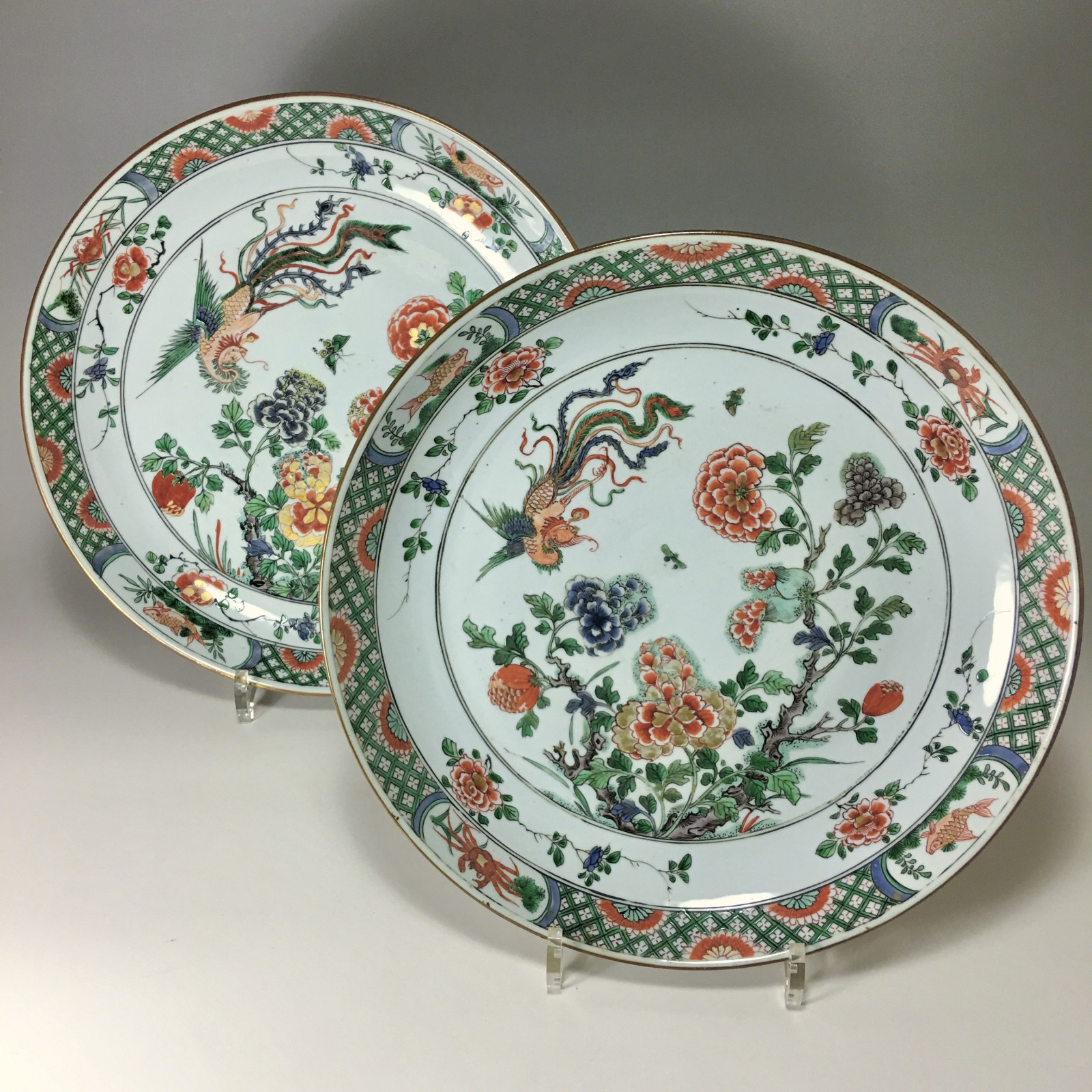 Pair of enamelled cups from the Kangxi Chinese porcelain green family (1662-1722)