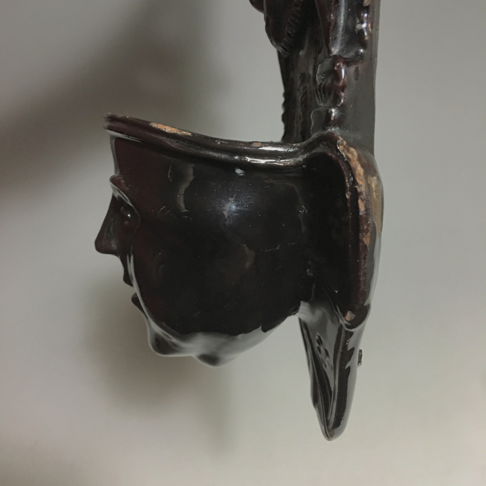 Important bénitier en terre vernissée - XVIIIe Siècle