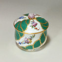Sugar bowl in porcelain of Vincennes - Sèvres with green ribbons decoration - eighteenth century