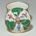 Sugar bowl in porcelain of Vincennes - Sèvres with green ribbons decoration - eighteenth century