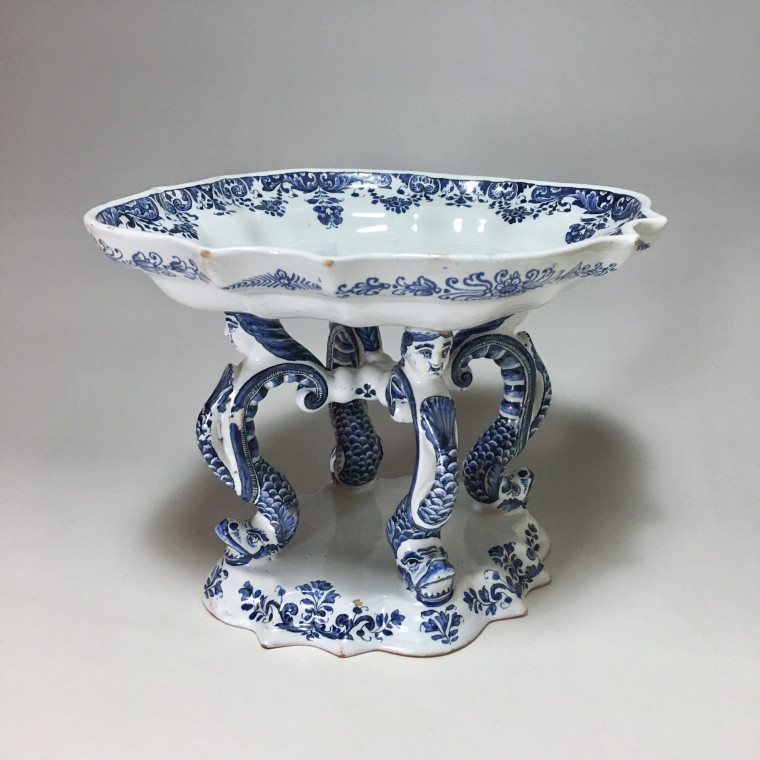 SURTOUT EARTHENWARE STRASBOURG - CIRCA 1730