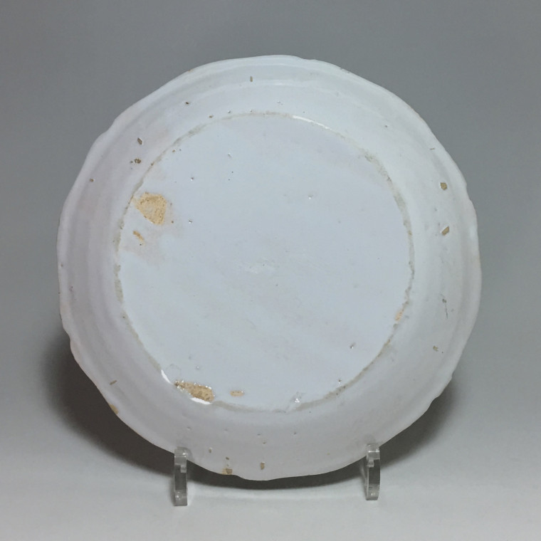 Assiette décorée de figues en trompe l'oeil – XVIIIe siècle