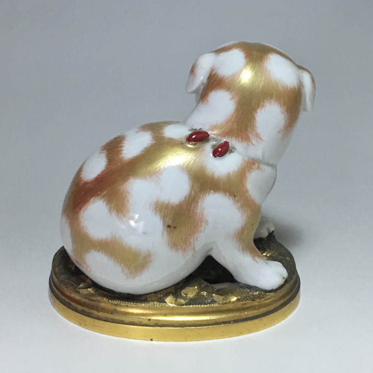 Little Japanese Kutani Porcelain Puppy - Nineteenth  Century