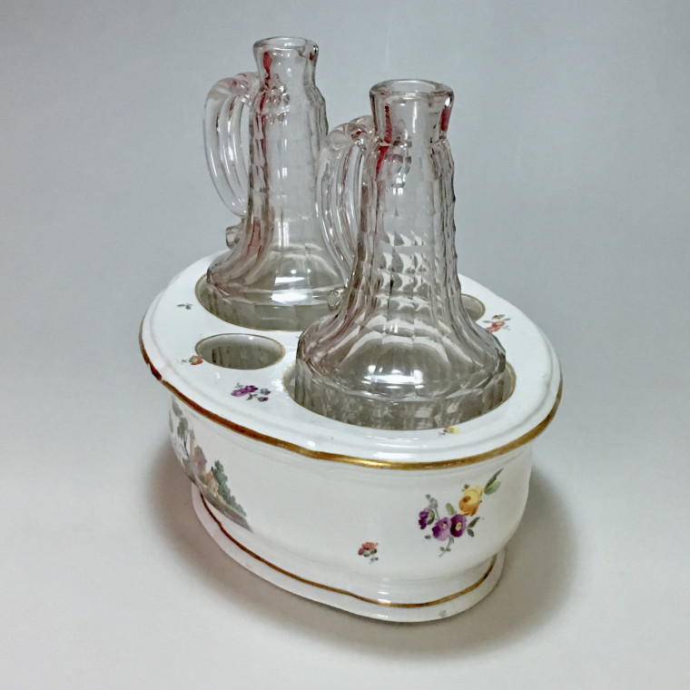 Frankenthal - Cruet set decorated with landscapes - 18th century