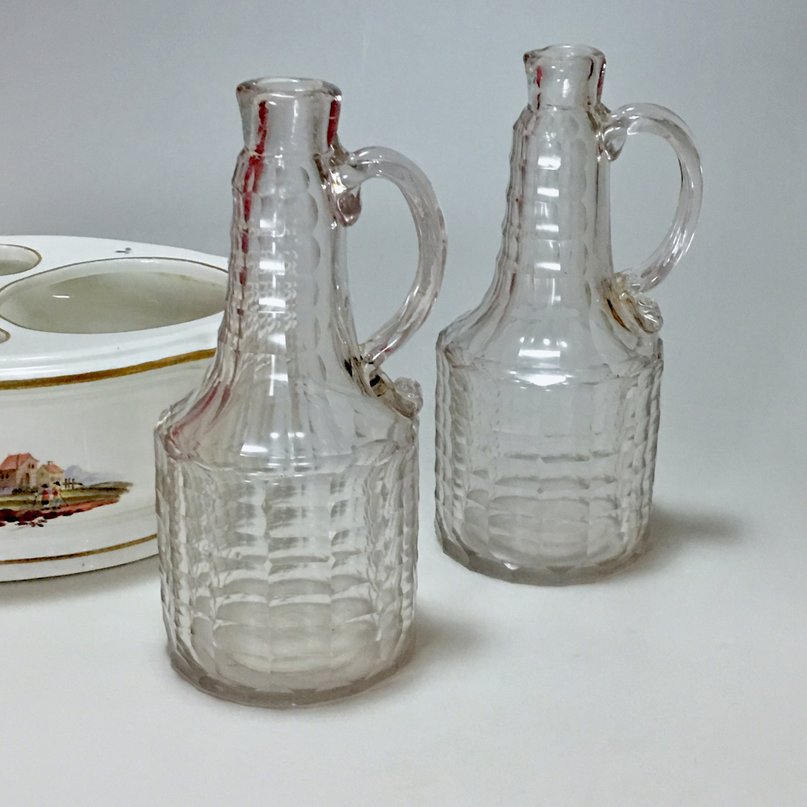 Frankenthal - Cruet set decorated with landscapes - 18th century