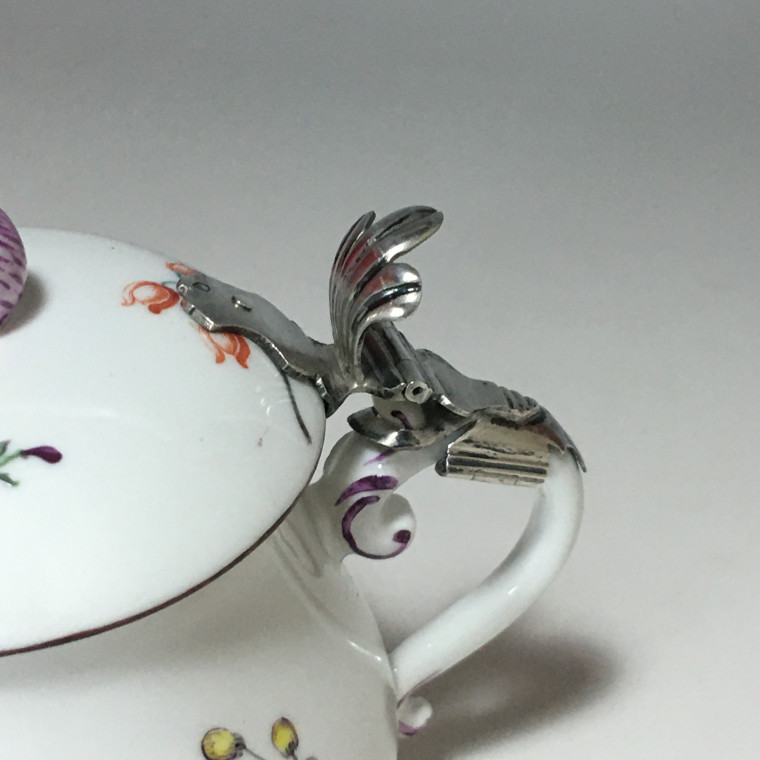 Höchst Porcelain Covered Mustard - circa 1750 - 1763