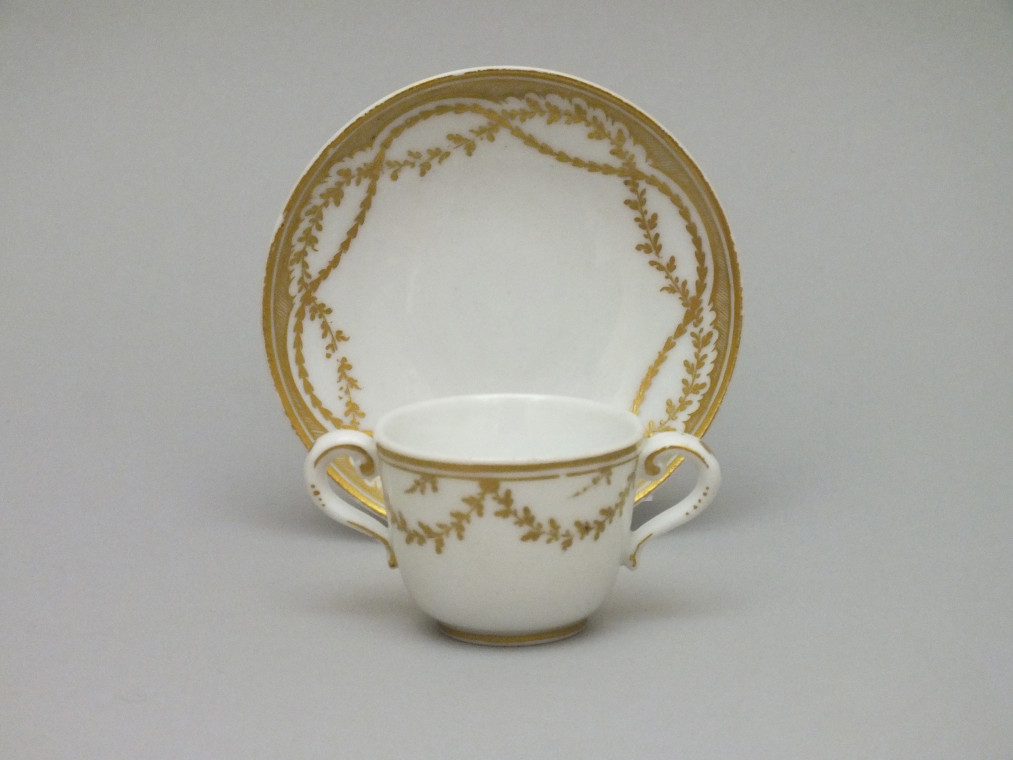Vincennes (Seguin) - Porcelaine dure - Tasse à toilette - XVIIIe Siècle
