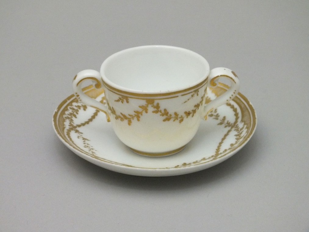 Vincennes (Seguin) - Hard porcelain - toilet Cup - Eighteenth Century