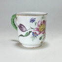 Strasbourg - Tasse et sa soucoupe à décor de fleurs fines - Joseph Hannong - XVIIIe siècle