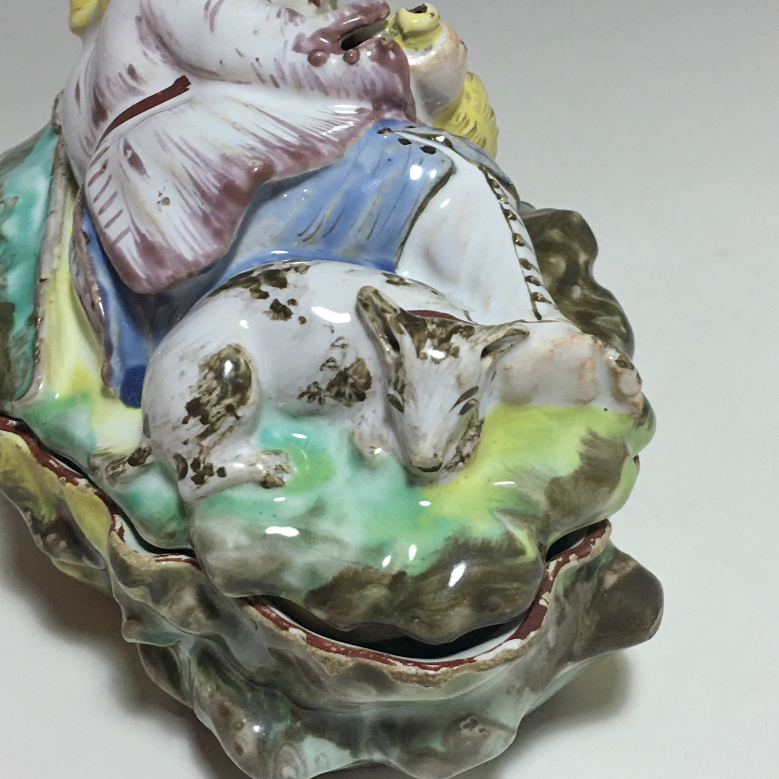 Sceaux – Boîte à épices couverte – Période Chapelle – XVIIIe siècle