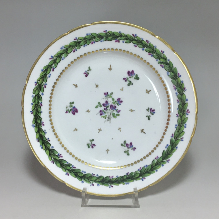 Paris – Assiette en porcelaine (rue du petit carousel) Manufacture du comte d'artois - XVIIIe siècle (1)
