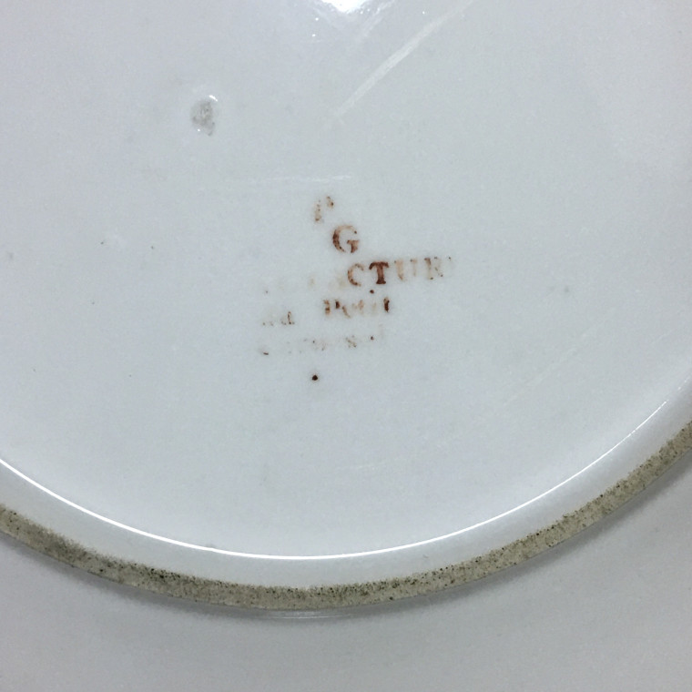 Paris - Porcelain plate (rue du petit carousel) Manufacture of the comte d'artois - Eighteenth century (1)