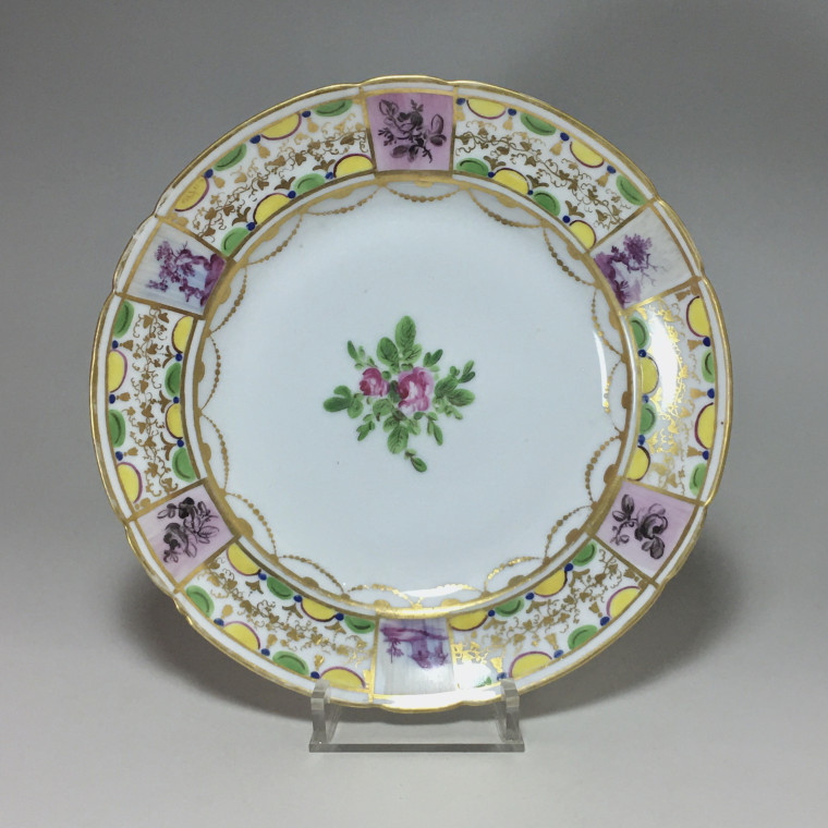 Paris – Assiette en porcelaine, Manufacture du Petit Carousel (3) – XVIIIe siècle