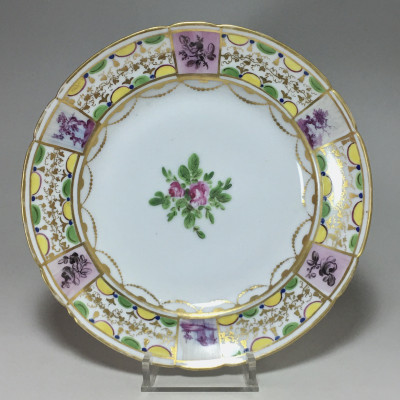 Paris – Assiette en porcelaine, Manufacture du Petit Carousel (3) – XVIIIe siècle