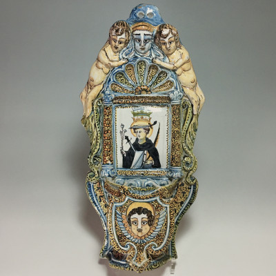 Deruta (Italie) – Grand bénitier d'applique – Début du XVIIe siècle.