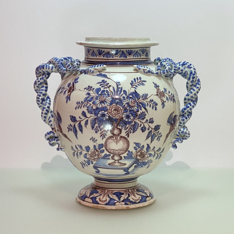 Montpellier – Fabrique Olliver - Grand vase de montre - Vers 1700