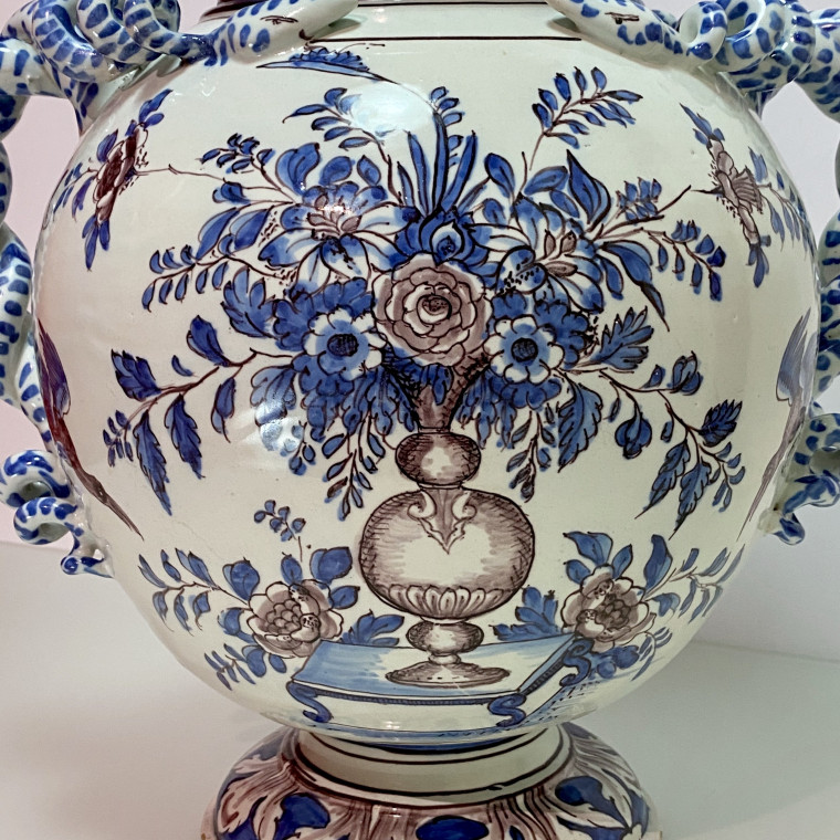 Montpellier – Fabrique Olliver - Grand vase de montre - Vers 1700