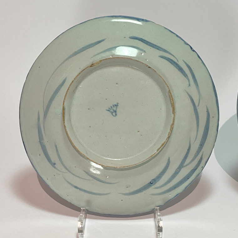 Savona - Pair of dishes in blue monochrome - Around 1700