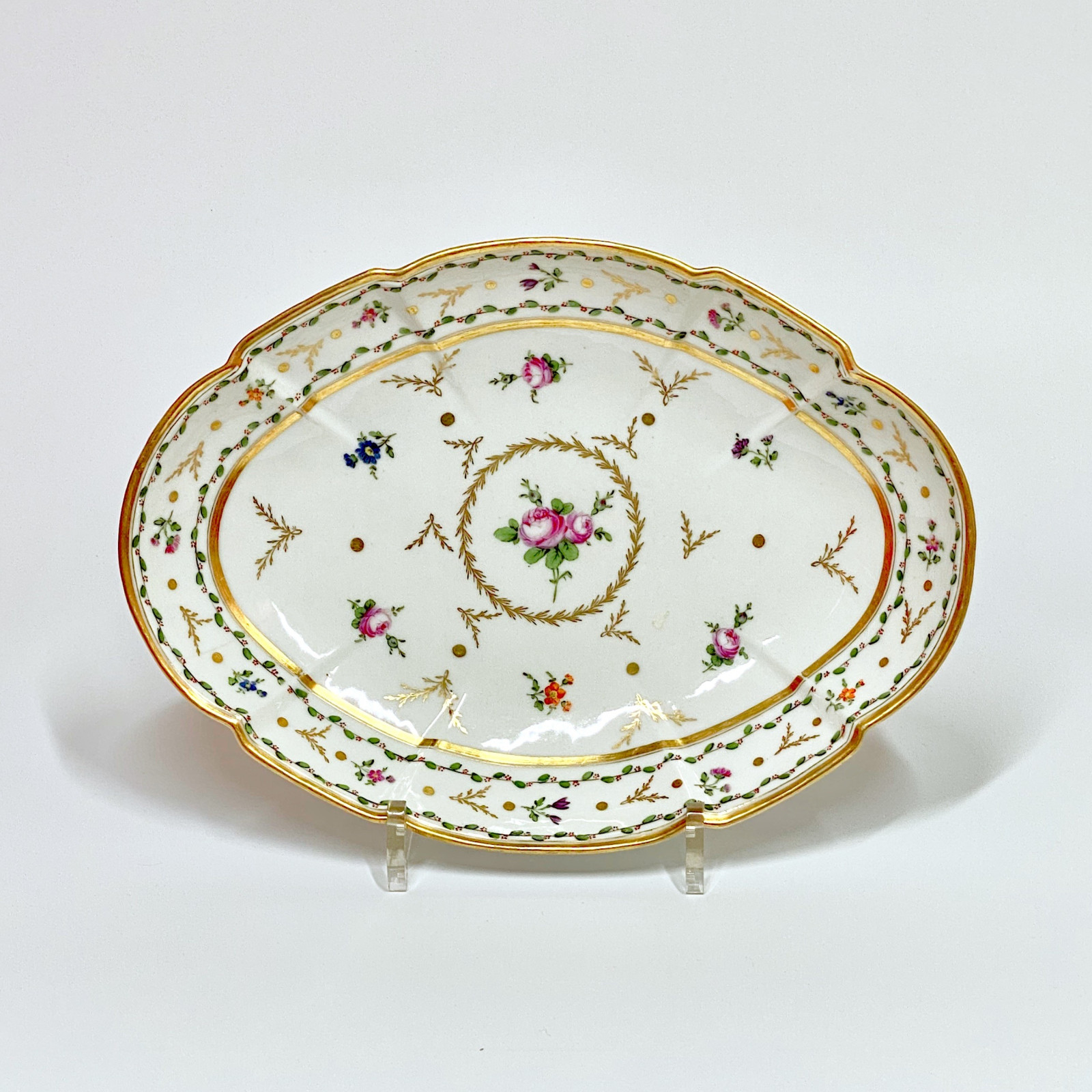 Manufacture du Duc d'Angoulême - Paire de plats en porcelaine - XVIIIe siècle