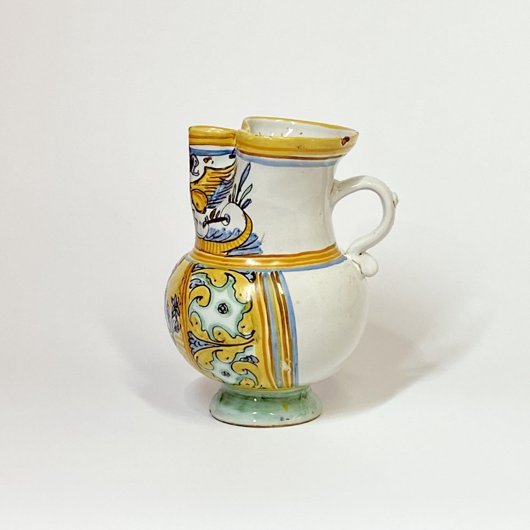 Deruta or Pesaro - Pitcher with pinched neck - Seventeenth century