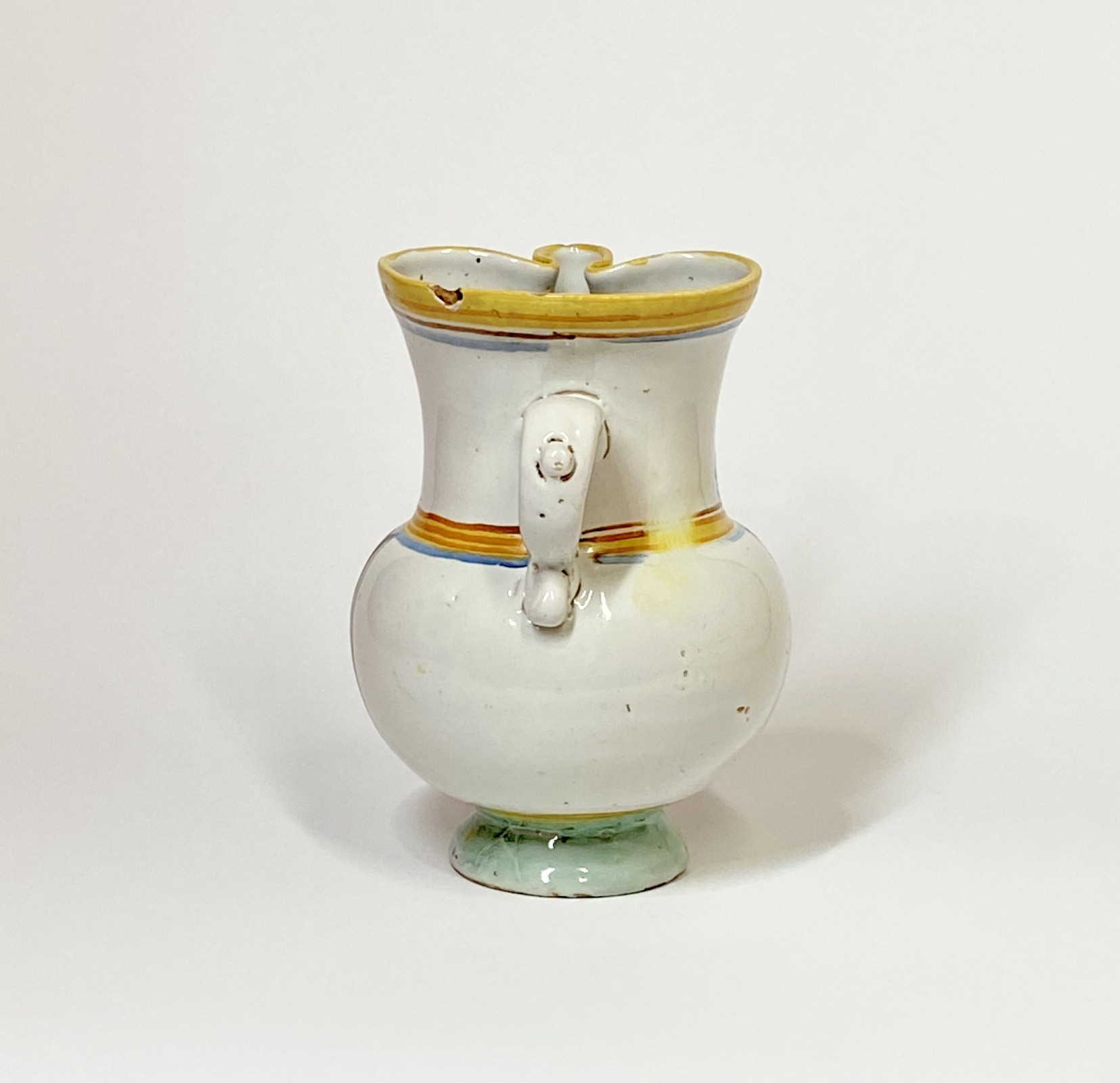 Deruta or Pesaro - Pitcher with pinched neck - Seventeenth century