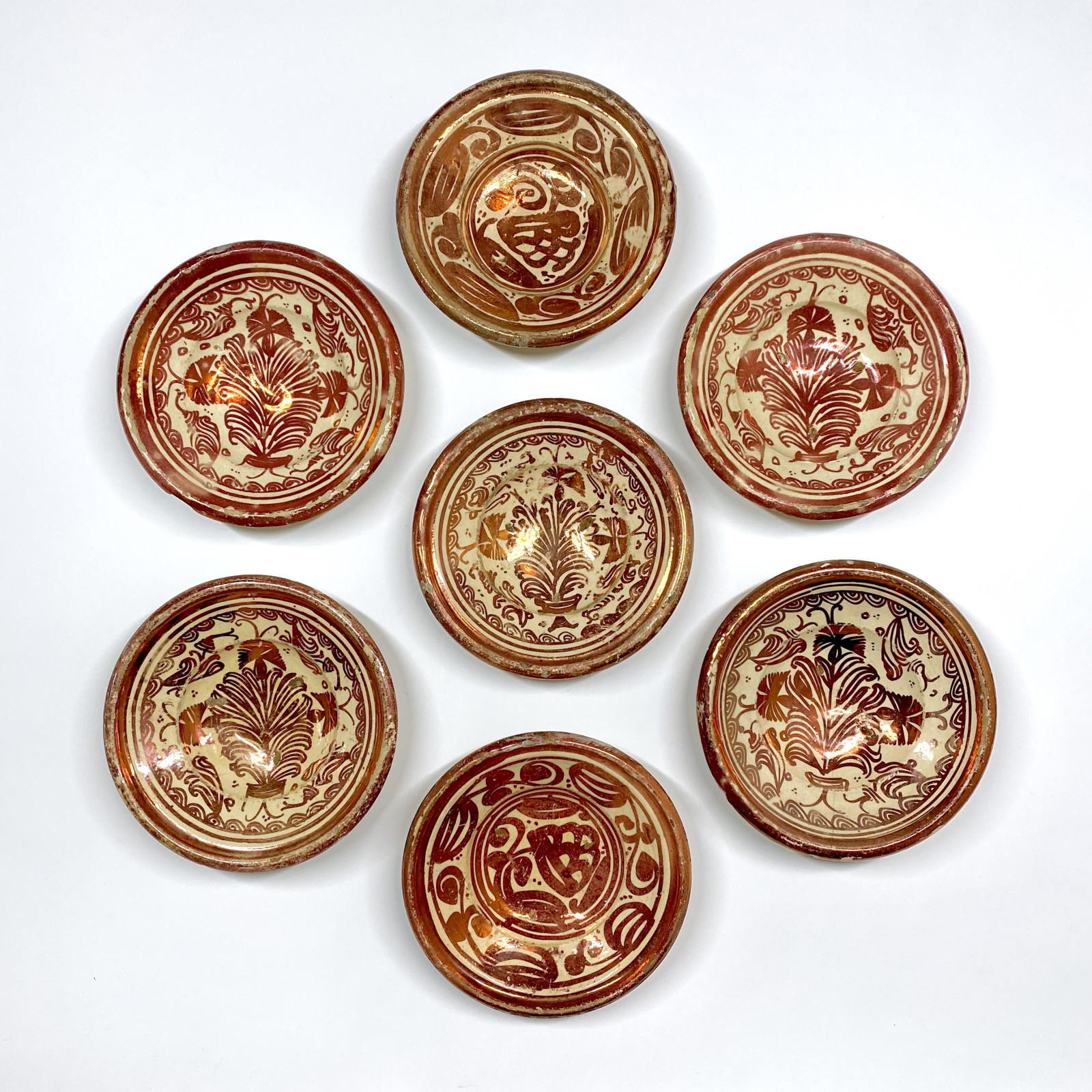 Hispano Moorish - 7 small cuts ceramic luster - eighteenth century