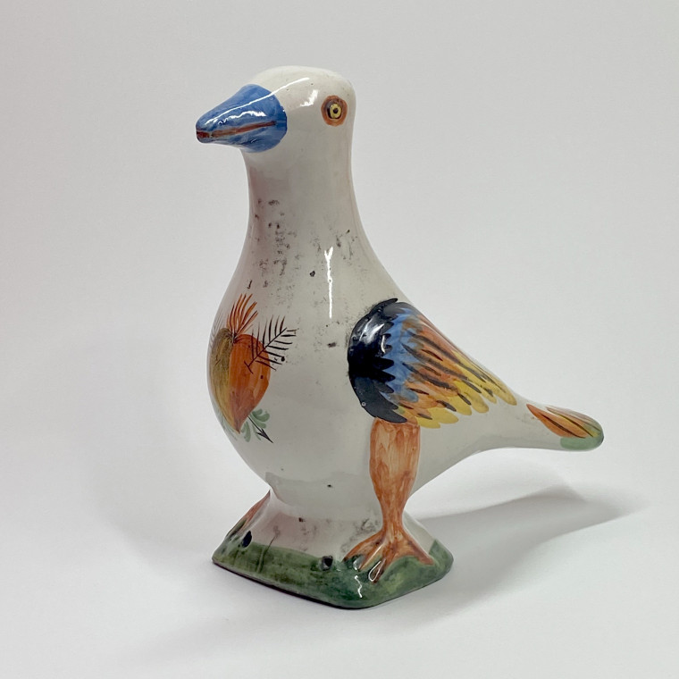 Nevers  - Épi de faîtage figurant un pigeon - Fin du XVIIIe siècle